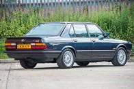 Brit újságírók nyúzták ezt az M5-ös BMW-t 14