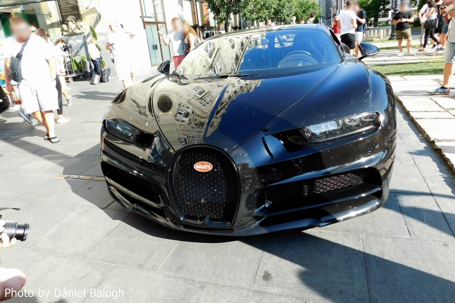 Budapesten cirkált az 1500 lóerős Bugatti Chiron 7