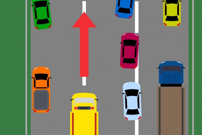 “Miért nem tolja neki???” – Sok autós nem érti, hogy egyes mentők miért nem száguldanak