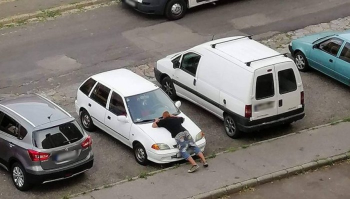 Fényes nappal, szexuálisan zaklattak egy Suzukit Pécsen 1 | Vezess Fényes nappal, szexuálisan zaklattak egy Suzukit Pécsen 1