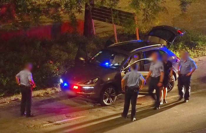 Ritka pofátlan porschést fogtak a magyar zsaruk 1