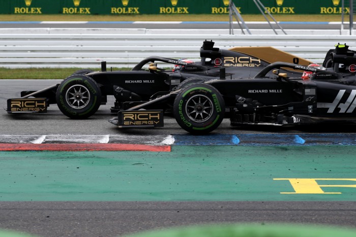 F1: Kiakadt az újabb ütközés miatt a Haas-főnök