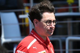 F1: A Ferrarinál nem értik a demokráciát