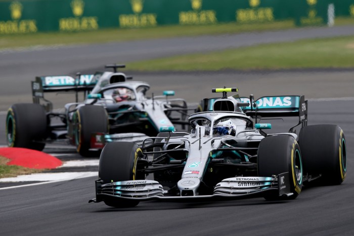 F1: Így szúrt ki a Mercedes Bottasszal