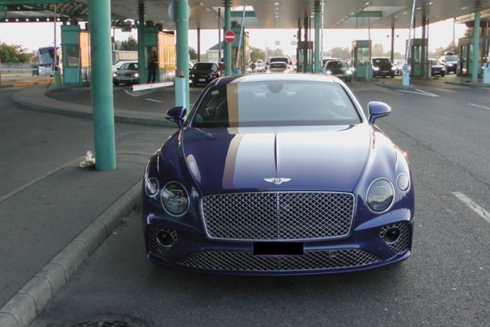 Lopott Bentley-t fogtak a magyar rendőrök 2 | Vezess Lopott Bentley-t fogtak a magyar rendőrök 2