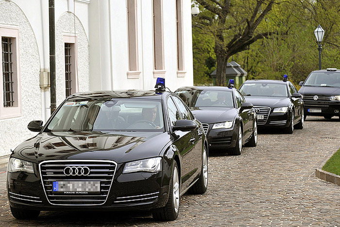 Ettől a cégtől vesz 54 milliárdért autókat az állam