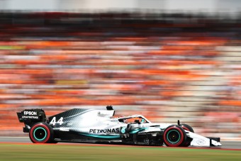 F1: Ellenfelek nélkül lett Hamiltoné a pole