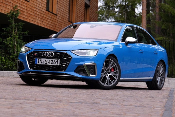 Audi A4 2019 Vezess