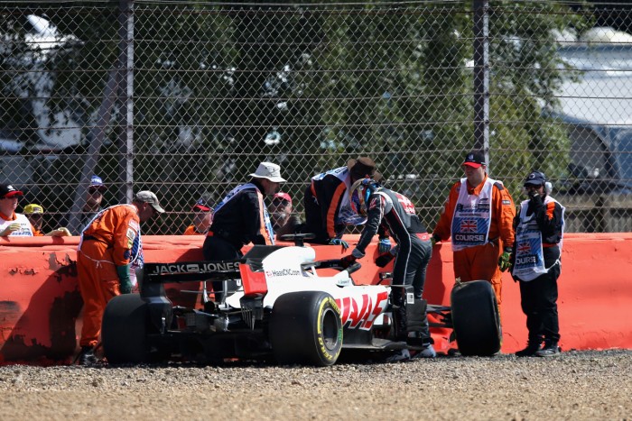 F1: A hétvégére kiveszik a “halálkanyart”