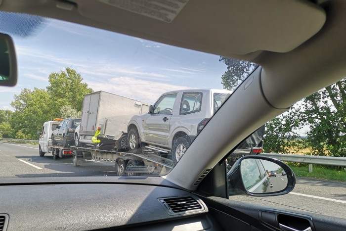 Újabb bőségesen rakott román tréler bukkant fel az M1-esen 4 | Vezess Újabb bőségesen rakott román tréler bukkant fel az M1-esen 4