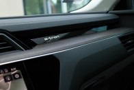Válaszcsapás a Teslának – Teszten az Audi E-tron 55 quattro 85