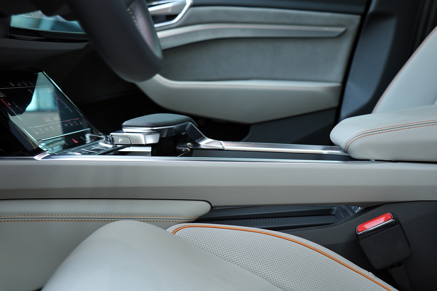 Válaszcsapás a Teslának – Teszten az Audi E-tron 55 quattro 26