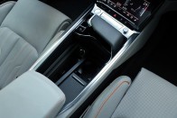 Válaszcsapás a Teslának – Teszten az Audi E-tron 55 quattro 93