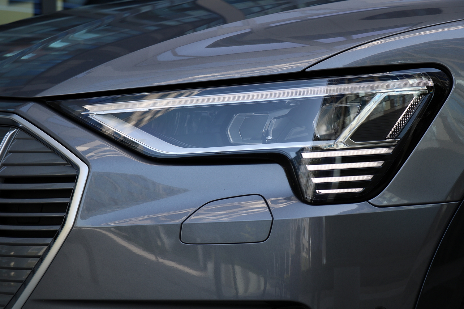 Válaszcsapás a Teslának – Teszten az Audi E-tron 55 quattro 11