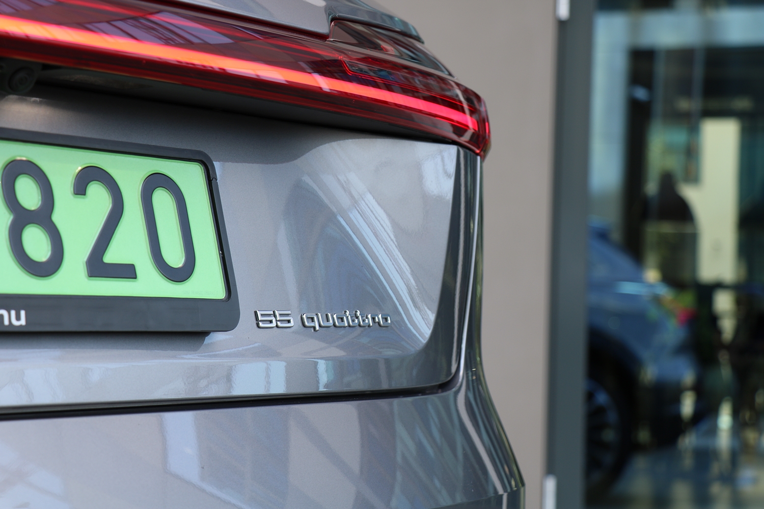 Válaszcsapás a Teslának – Teszten az Audi E-tron 55 quattro 19