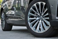 Válaszcsapás a Teslának – Teszten az Audi E-tron 55 quattro 64