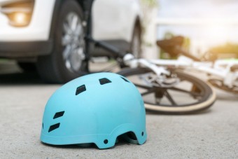 Mobilozó autós gázolt halálra sportolót