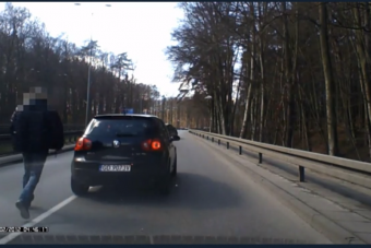 Megállt balhézni, baleset lett belőle, erre elhúzta a csíkot