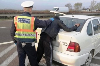 Rendőrkézen a trükkös autótolvaj