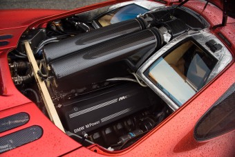 Kombi BMW-be rejtették a világ leggyorsabb autójának szívét