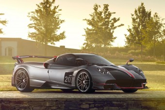 Egymilliárd forintos autó a Huayra Roadster BC