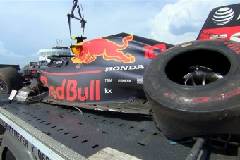 F1: A Ferrari az élen, a Red Bull összetört