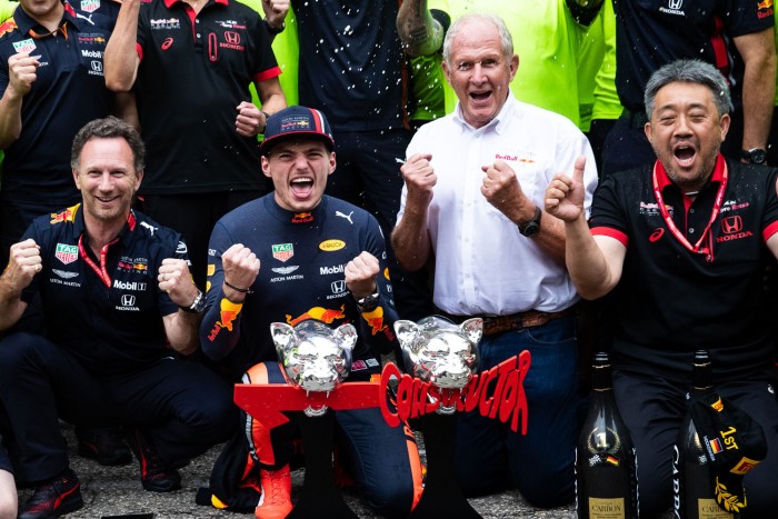 F1: A Red Bull megtartja Verstappent