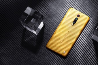 Színarany okostelefont kapnak az indiaiak