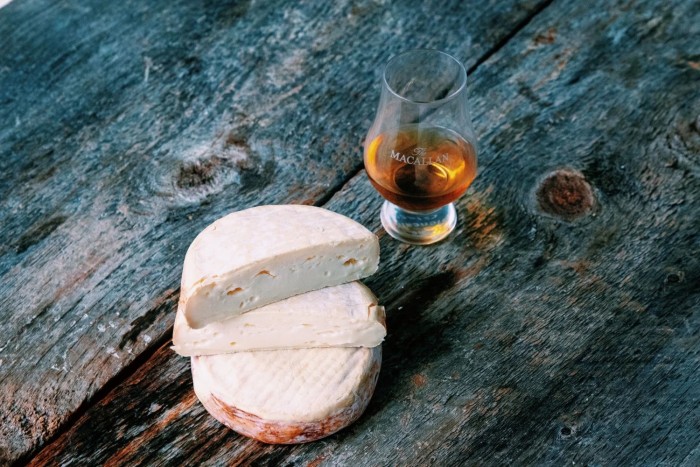 Whiskey teszi különlegessé ennek a sajtnak az ízét