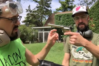 Elég néhány videót megnézni, hogy rájöjjünk, miért halnak meg hamarabb a férfiak