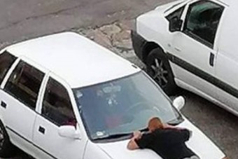 Fényes nappal, szexuálisan zaklattak egy Suzukit Pécsen