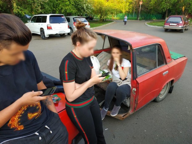 Egy ilyen félbevágott Ladával lehetnél a nyár császára 4