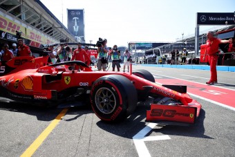 F1: Vettelé az első vér a hazai pályán