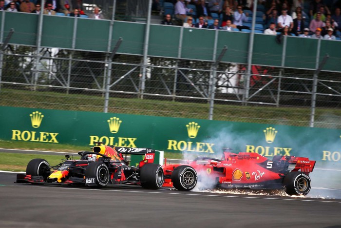 Döbbenet: Vettel a futam után is karambolozott
