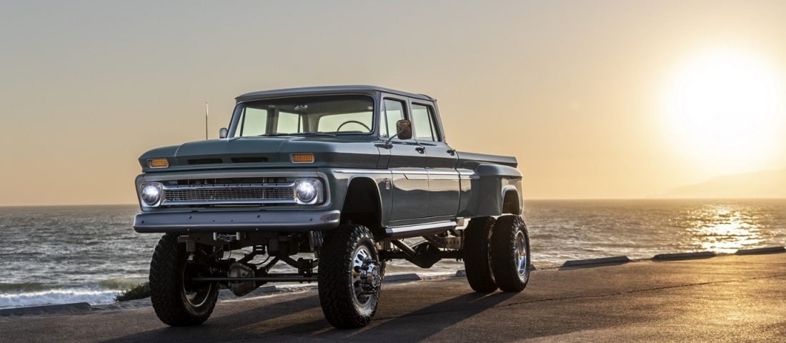 Itt egy szépen kiemelt példa az amerikai megalomániára