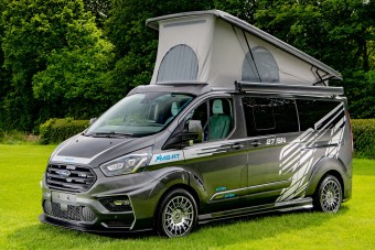 Sportautó és lakóautó egyben