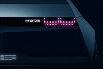 Retró villanyautót épít a Hyundai