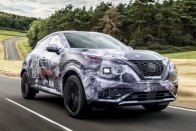 Vagány marad, nagyobb lesz a Nissan Juke 8