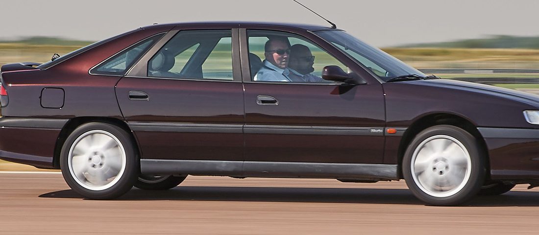 Safrane Biturbo – Amikor a Renault nekiment a BMW-nek