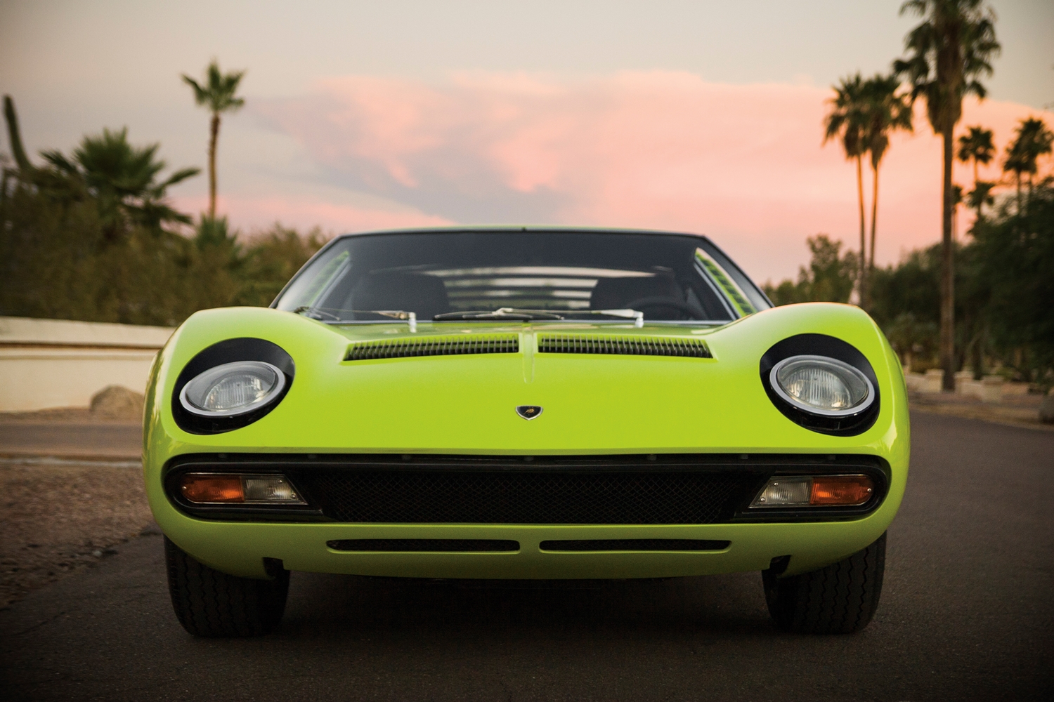 Ma is gyönyörű ez a lime-zöld Lamborghini Miura 5