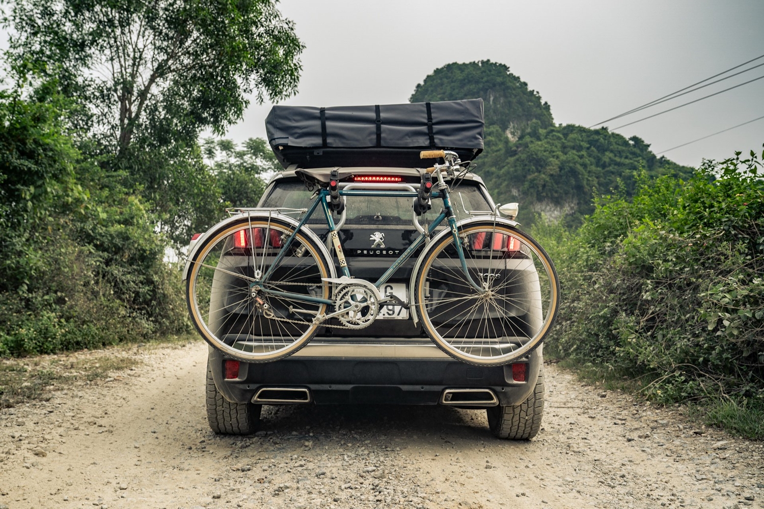 Bedobják a mély vízbe a Peugeot divatterepjáróját 8