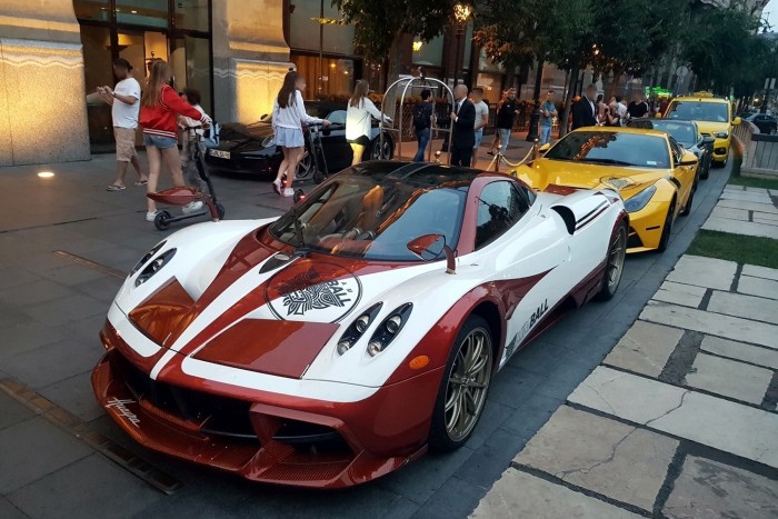 Különleges szupersportautó látogatott Budapestre