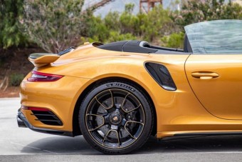 100 milliós ritkaság a 605 lovas 911 kabrió