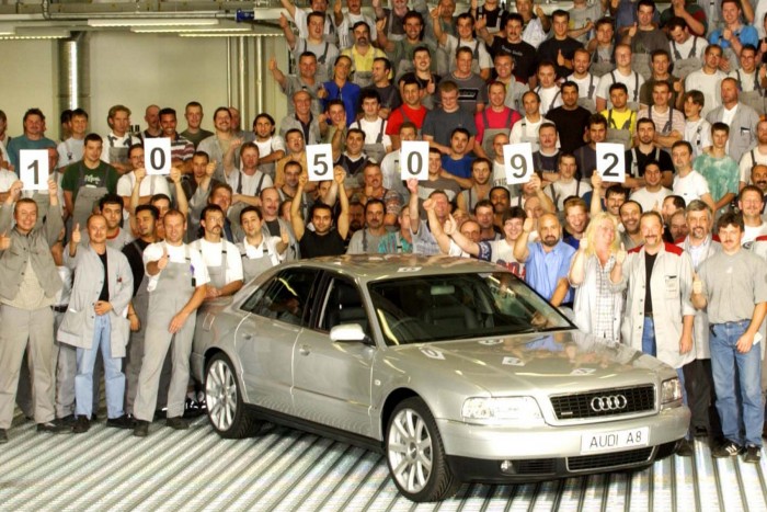 V8-as A8, 373 000 km-rel, olcsón: te is beleugranál? 1 V8-as A8, 373 000 km-rel, olcsón: te is beleugranál? 1