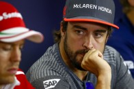 Hamilton: Szégyen, hogy Vettelnek nincs ülése 1