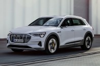 Jön az Audi olcsó(bb) villanyautója 29