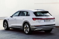 Jön az Audi olcsó(bb) villanyautója 30