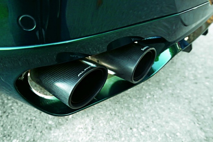 Túl halvány a BMW M6? Íme, a B6 2 Az Akrapovic kidörgőkkel 17 kilogramm acélalkatrészt spóroltak meg