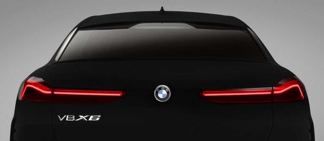 Elkészült minden idők legfeketébb autója