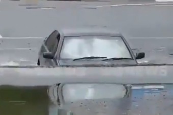 Ha egy pocsolya végén apró alagút van, akkor legyen gyanús!